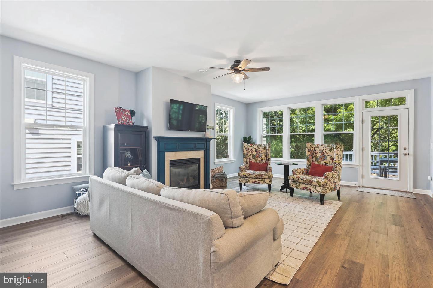 9807 AMSTERDAM ST, LORTON, Virginia 22079, 4 Bedrooms Bedrooms, ,3 BathroomsBathrooms,Residential,For sale,9807 AMSTERDAM ST,VAFX2245352 MLS # VAFX2245352