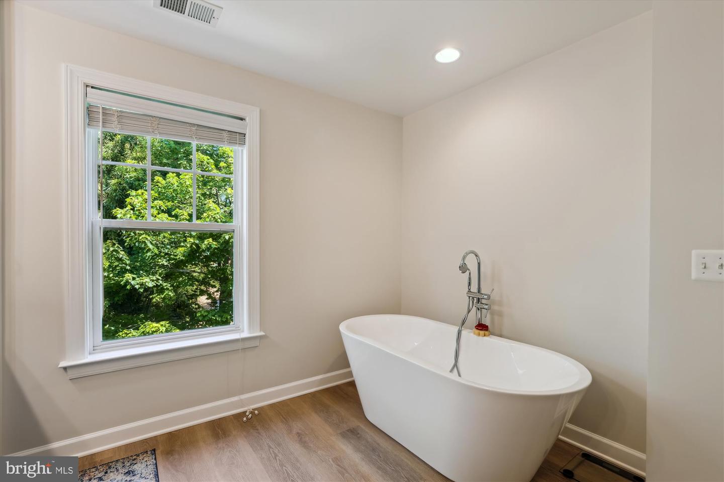 9807 AMSTERDAM ST, LORTON, Virginia 22079, 4 Bedrooms Bedrooms, ,3 BathroomsBathrooms,Residential,For sale,9807 AMSTERDAM ST,VAFX2245352 MLS # VAFX2245352