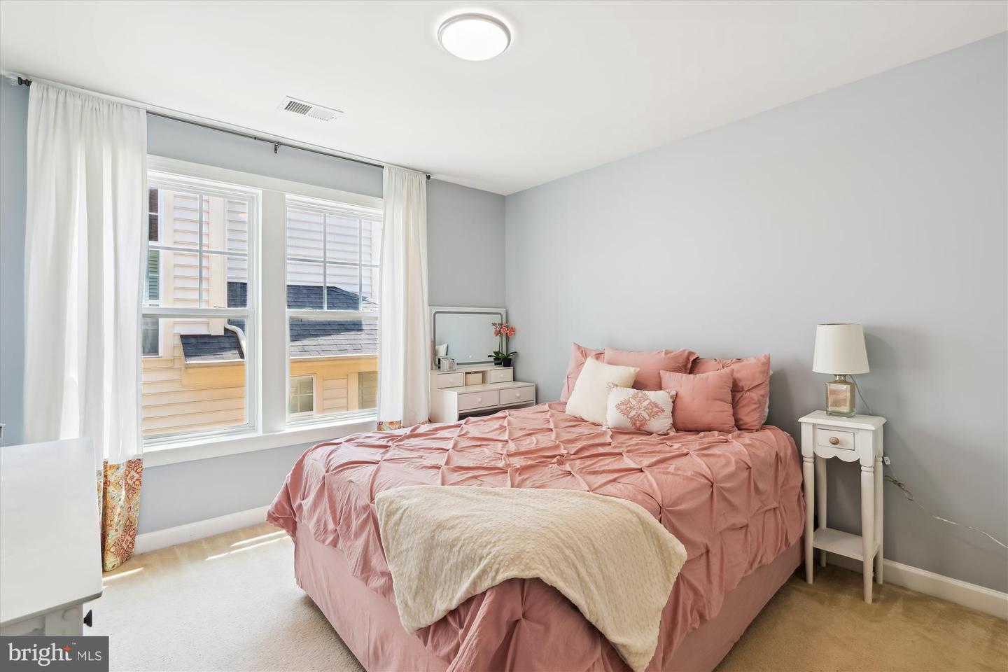 9807 AMSTERDAM ST, LORTON, Virginia 22079, 4 Bedrooms Bedrooms, ,3 BathroomsBathrooms,Residential,For sale,9807 AMSTERDAM ST,VAFX2245352 MLS # VAFX2245352