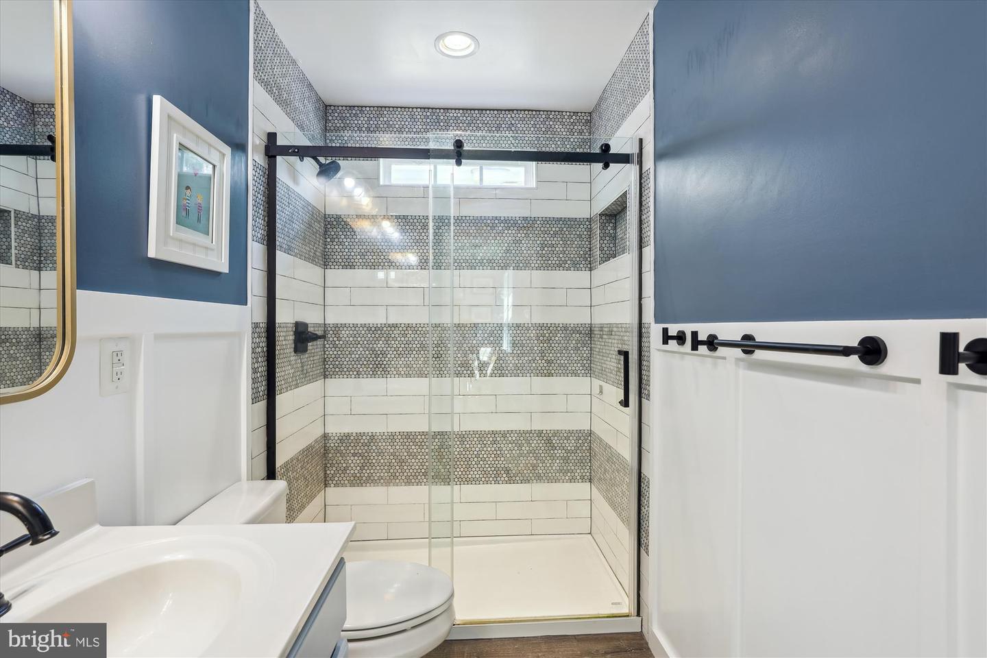 9807 AMSTERDAM ST, LORTON, Virginia 22079, 4 Bedrooms Bedrooms, ,3 BathroomsBathrooms,Residential,For sale,9807 AMSTERDAM ST,VAFX2245352 MLS # VAFX2245352