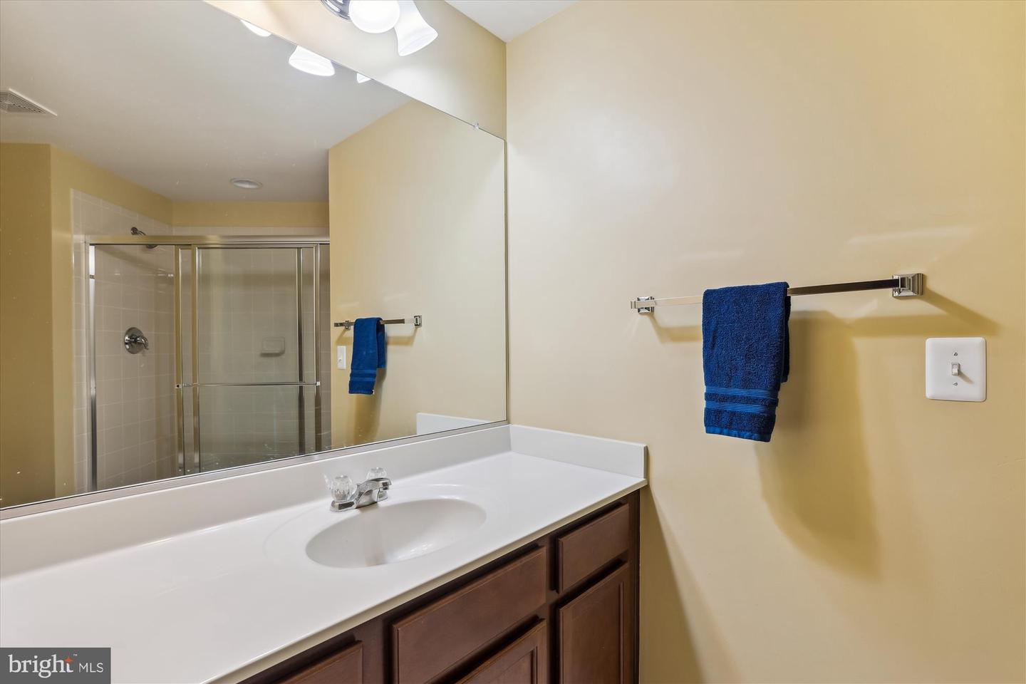 9807 AMSTERDAM ST, LORTON, Virginia 22079, 4 Bedrooms Bedrooms, ,3 BathroomsBathrooms,Residential,For sale,9807 AMSTERDAM ST,VAFX2245352 MLS # VAFX2245352