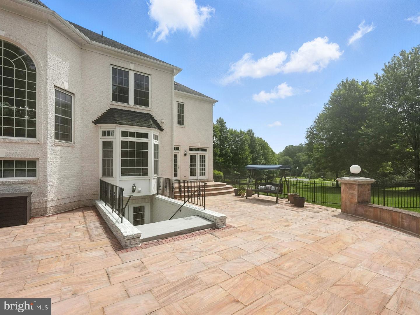 2506 COULTER LN, OAKTON, Virginia 22124, 6 Bedrooms Bedrooms, ,5 BathroomsBathrooms,Residential,For sale,2506 COULTER LN,VAFX2245466 MLS # VAFX2245466