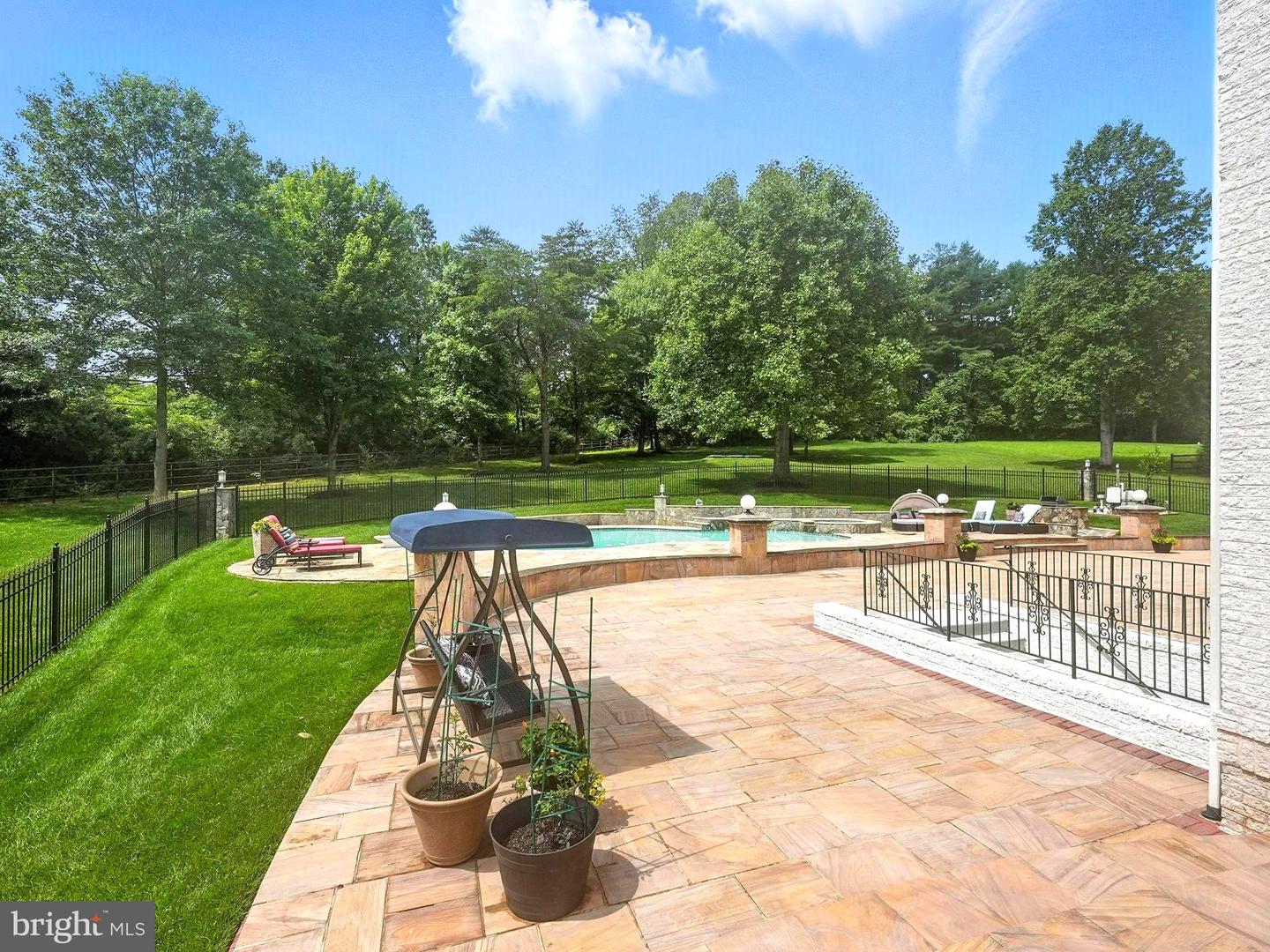 2506 COULTER LN, OAKTON, Virginia 22124, 6 Bedrooms Bedrooms, ,5 BathroomsBathrooms,Residential,For sale,2506 COULTER LN,VAFX2245466 MLS # VAFX2245466