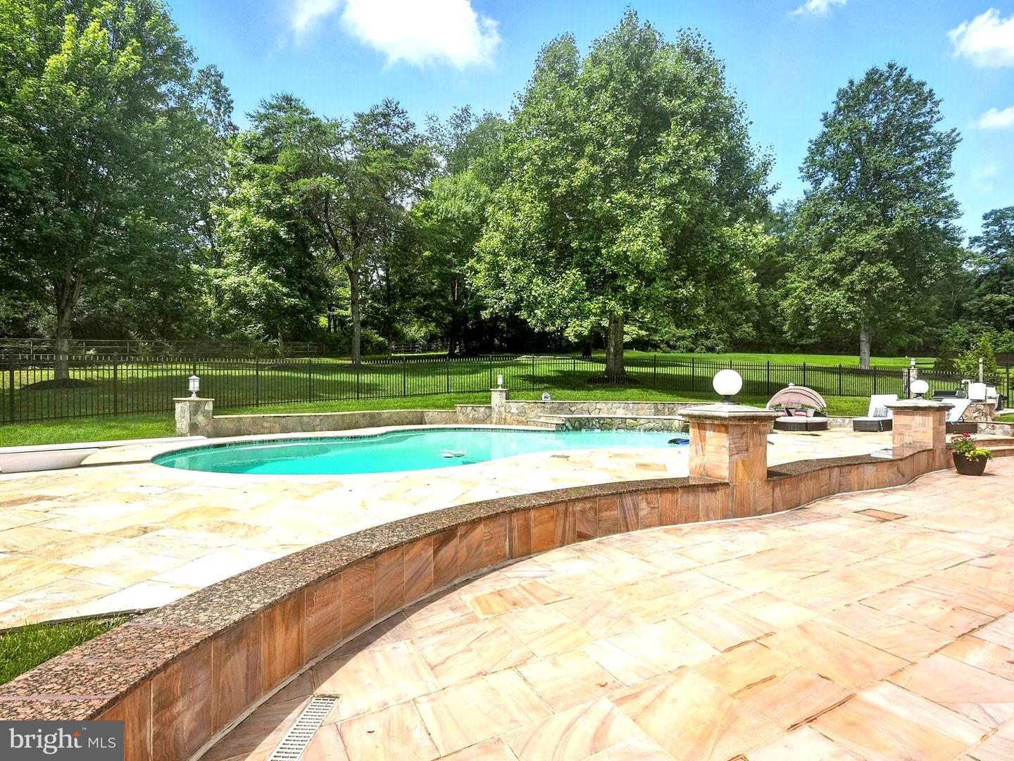 2506 COULTER LN, OAKTON, Virginia 22124, 6 Bedrooms Bedrooms, ,5 BathroomsBathrooms,Residential,For sale,2506 COULTER LN,VAFX2245466 MLS # VAFX2245466