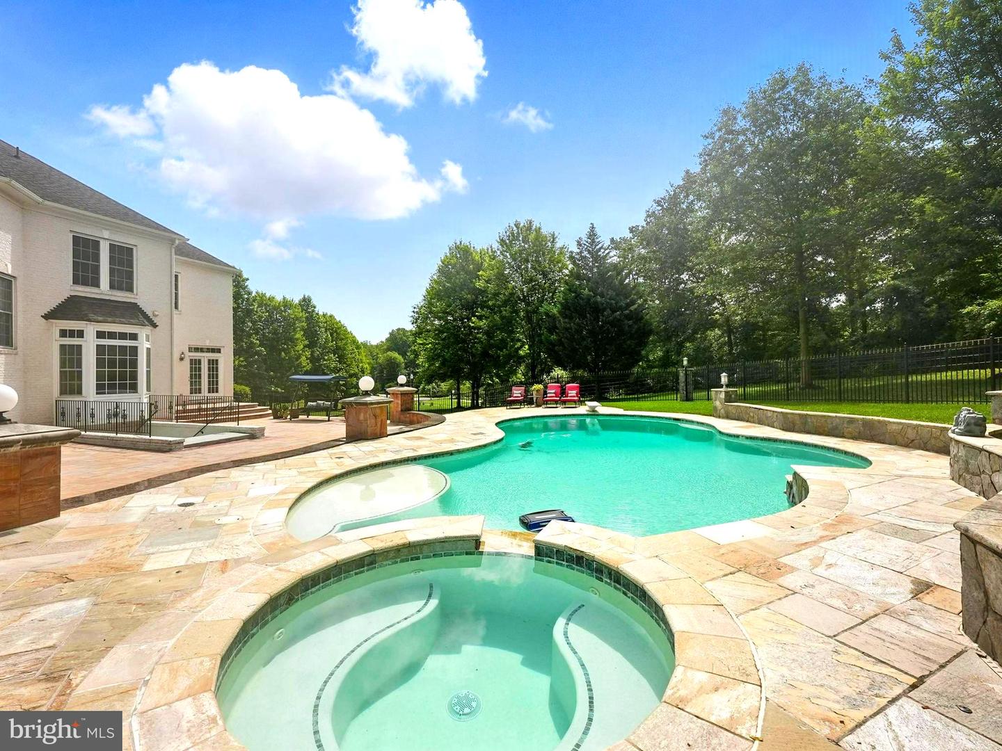 2506 COULTER LN, OAKTON, Virginia 22124, 6 Bedrooms Bedrooms, ,5 BathroomsBathrooms,Residential,For sale,2506 COULTER LN,VAFX2245466 MLS # VAFX2245466
