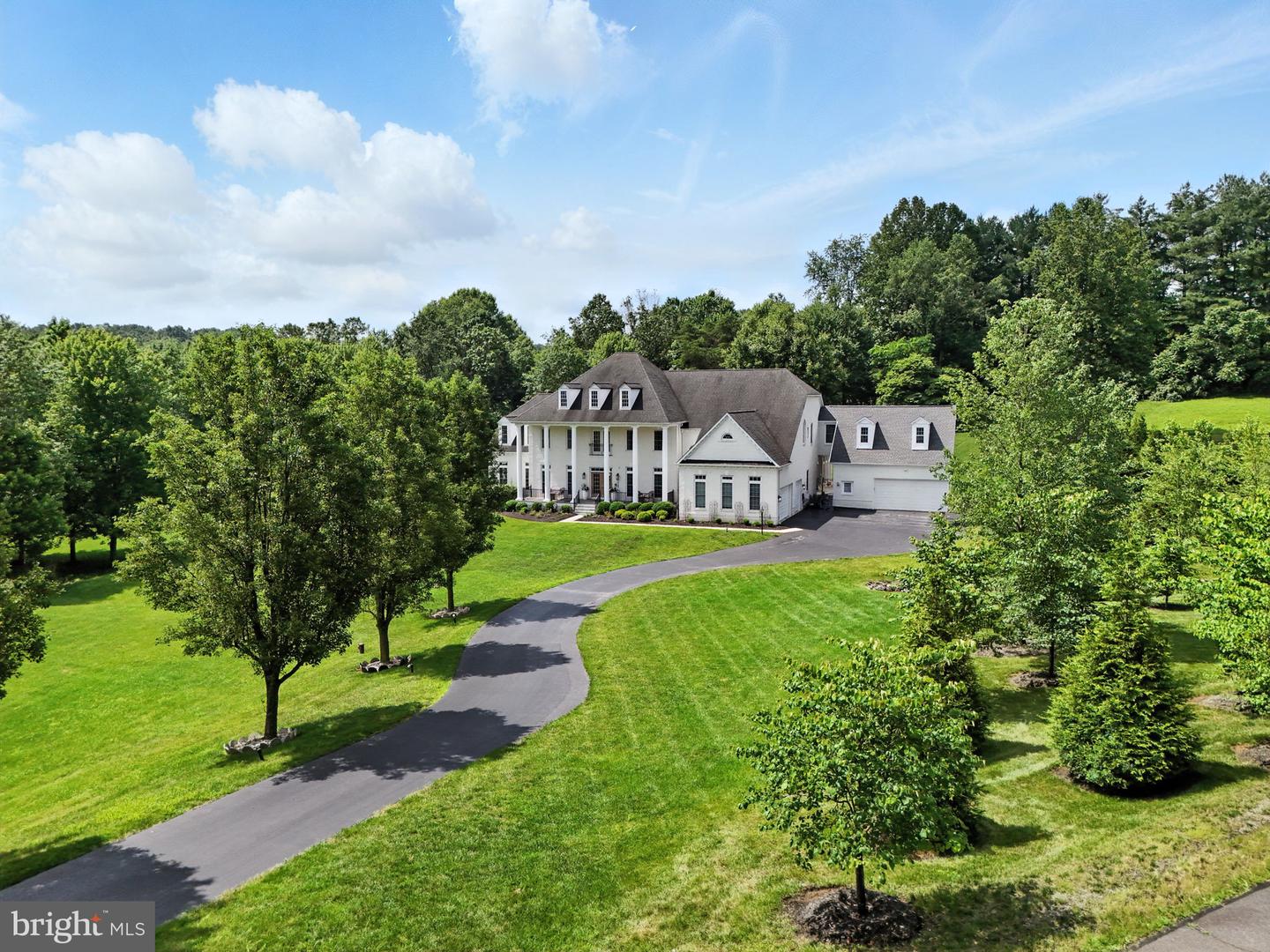 2506 COULTER LN, OAKTON, Virginia 22124, 6 Bedrooms Bedrooms, ,5 BathroomsBathrooms,Residential,For sale,2506 COULTER LN,VAFX2245466 MLS # VAFX2245466