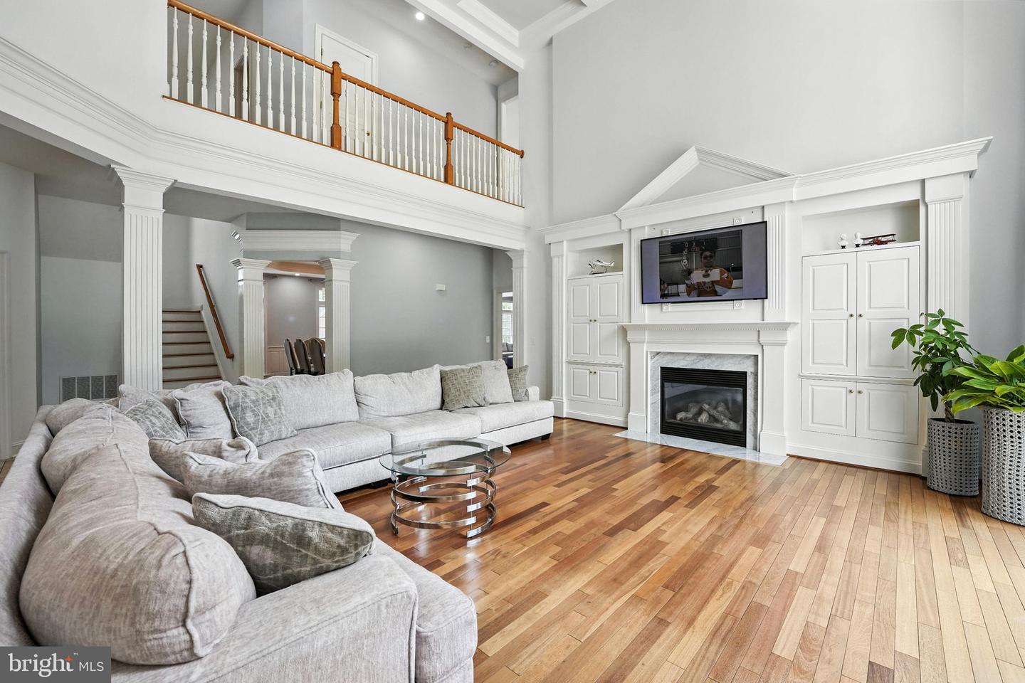 2506 COULTER LN, OAKTON, Virginia 22124, 6 Bedrooms Bedrooms, ,5 BathroomsBathrooms,Residential,For sale,2506 COULTER LN,VAFX2245466 MLS # VAFX2245466