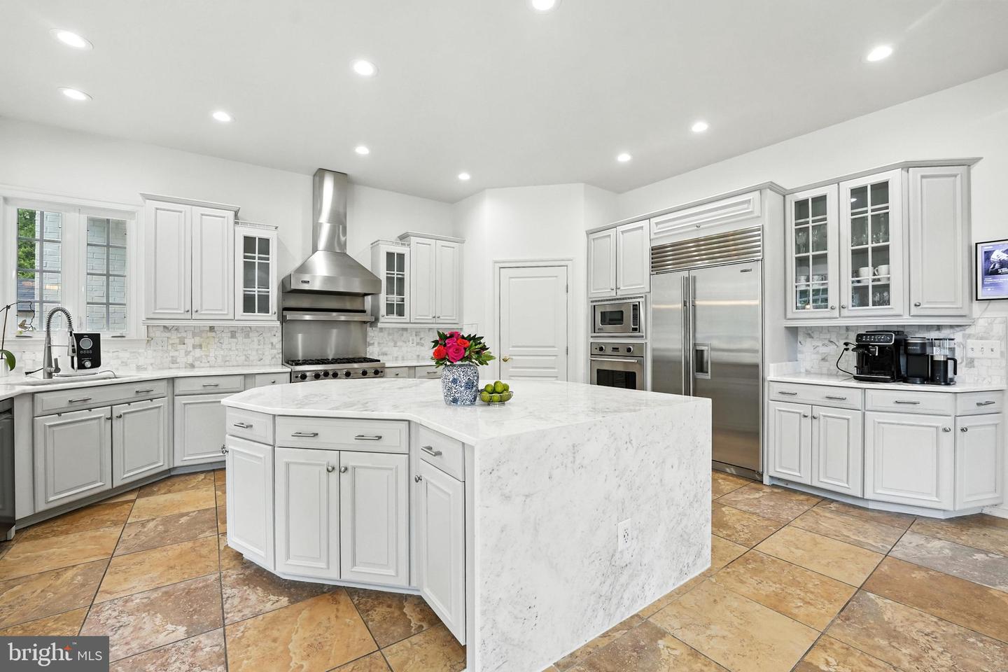2506 COULTER LN, OAKTON, Virginia 22124, 6 Bedrooms Bedrooms, ,5 BathroomsBathrooms,Residential,For sale,2506 COULTER LN,VAFX2245466 MLS # VAFX2245466