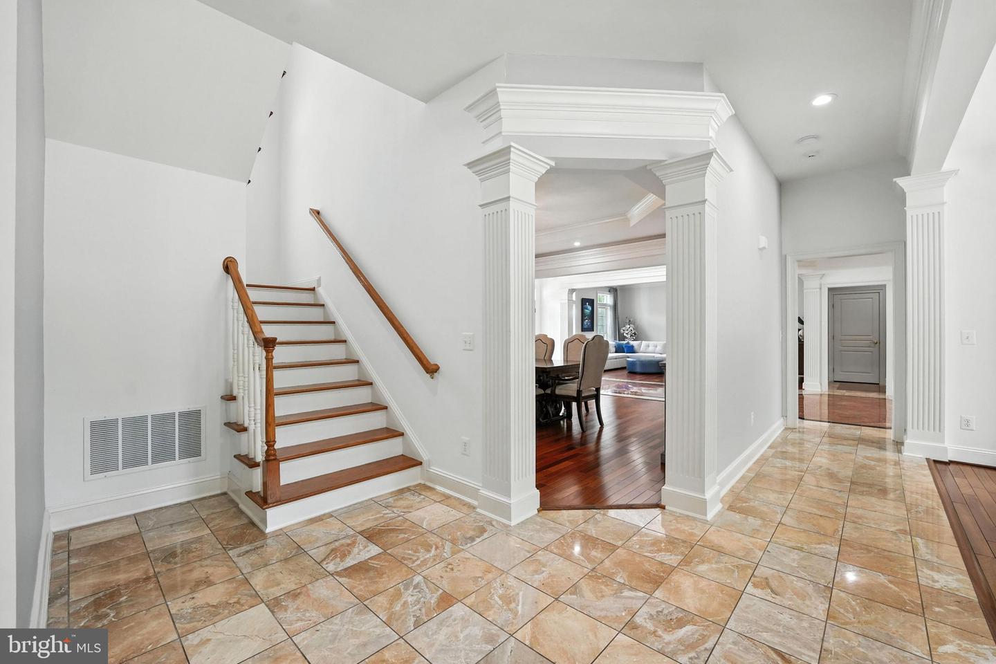 2506 COULTER LN, OAKTON, Virginia 22124, 6 Bedrooms Bedrooms, ,5 BathroomsBathrooms,Residential,For sale,2506 COULTER LN,VAFX2245466 MLS # VAFX2245466