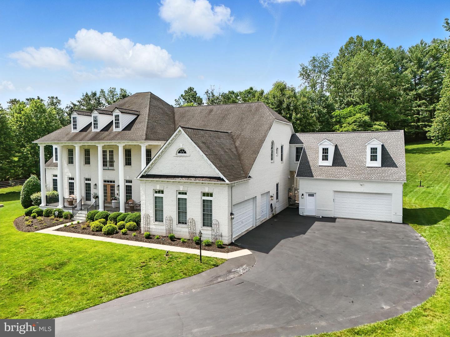 2506 COULTER LN, OAKTON, Virginia 22124, 6 Bedrooms Bedrooms, ,5 BathroomsBathrooms,Residential,For sale,2506 COULTER LN,VAFX2245466 MLS # VAFX2245466