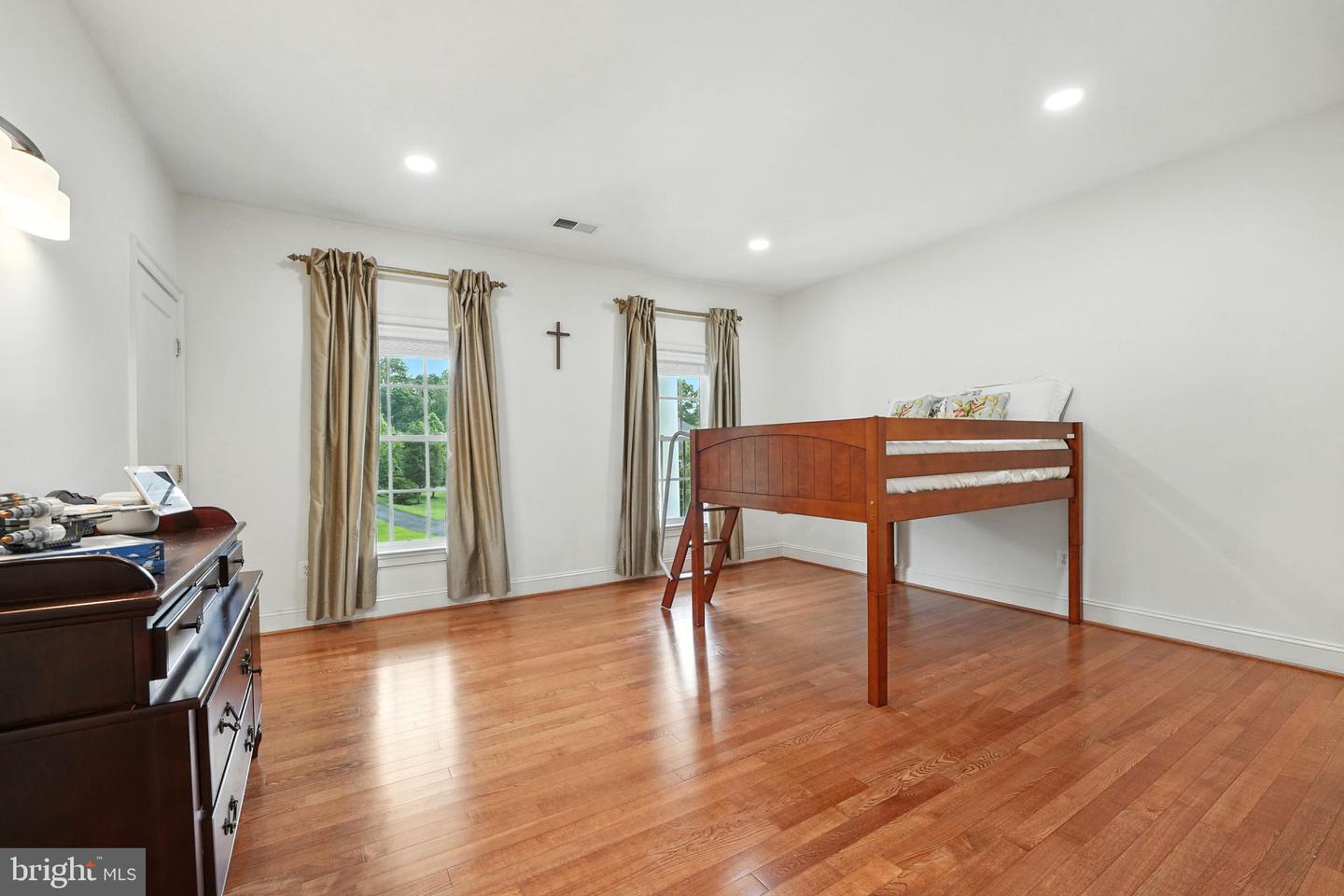 2506 COULTER LN, OAKTON, Virginia 22124, 6 Bedrooms Bedrooms, ,5 BathroomsBathrooms,Residential,For sale,2506 COULTER LN,VAFX2245466 MLS # VAFX2245466