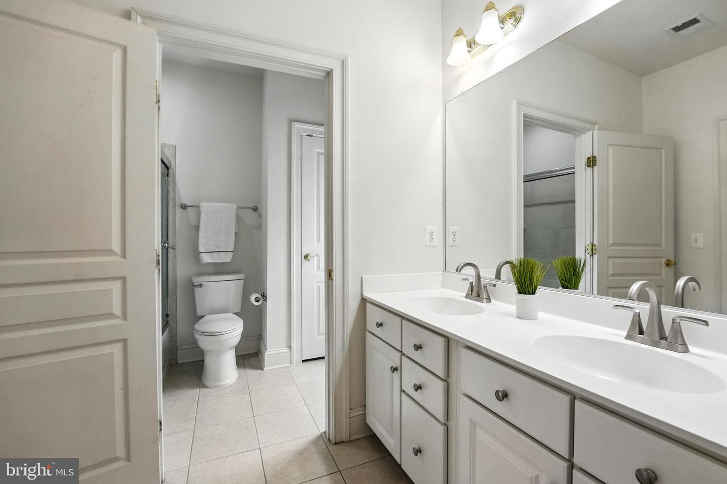 2506 COULTER LN, OAKTON, Virginia 22124, 6 Bedrooms Bedrooms, ,5 BathroomsBathrooms,Residential,For sale,2506 COULTER LN,VAFX2245466 MLS # VAFX2245466