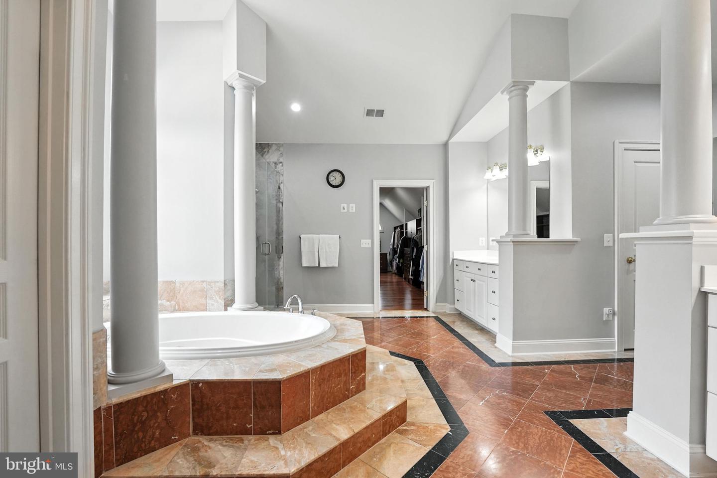 2506 COULTER LN, OAKTON, Virginia 22124, 6 Bedrooms Bedrooms, ,5 BathroomsBathrooms,Residential,For sale,2506 COULTER LN,VAFX2245466 MLS # VAFX2245466