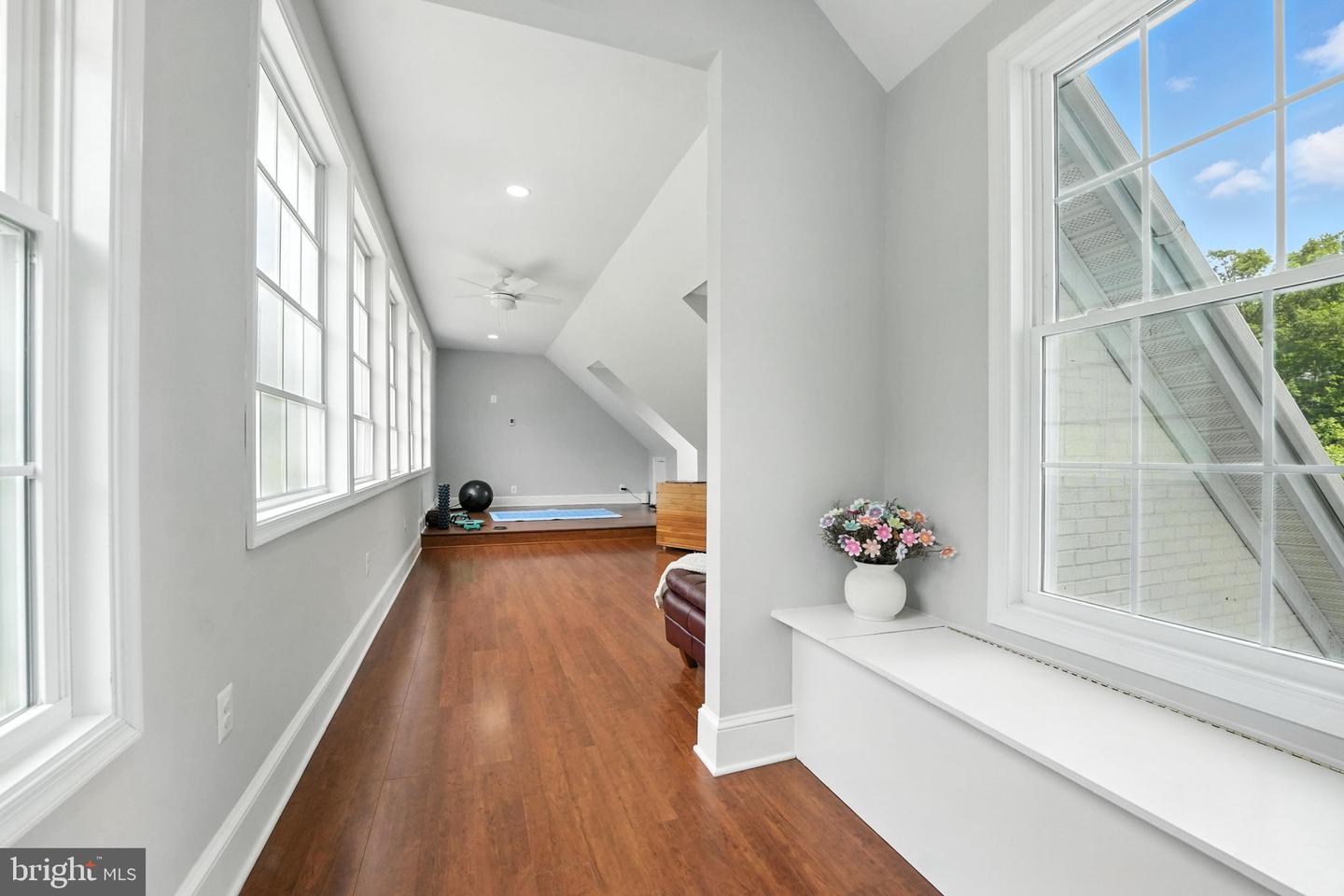 2506 COULTER LN, OAKTON, Virginia 22124, 6 Bedrooms Bedrooms, ,5 BathroomsBathrooms,Residential,For sale,2506 COULTER LN,VAFX2245466 MLS # VAFX2245466