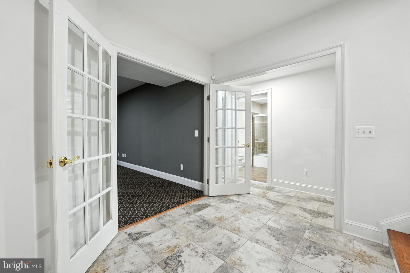2506 COULTER LN, OAKTON, Virginia 22124, 6 Bedrooms Bedrooms, ,5 BathroomsBathrooms,Residential,For sale,2506 COULTER LN,VAFX2245466 MLS # VAFX2245466