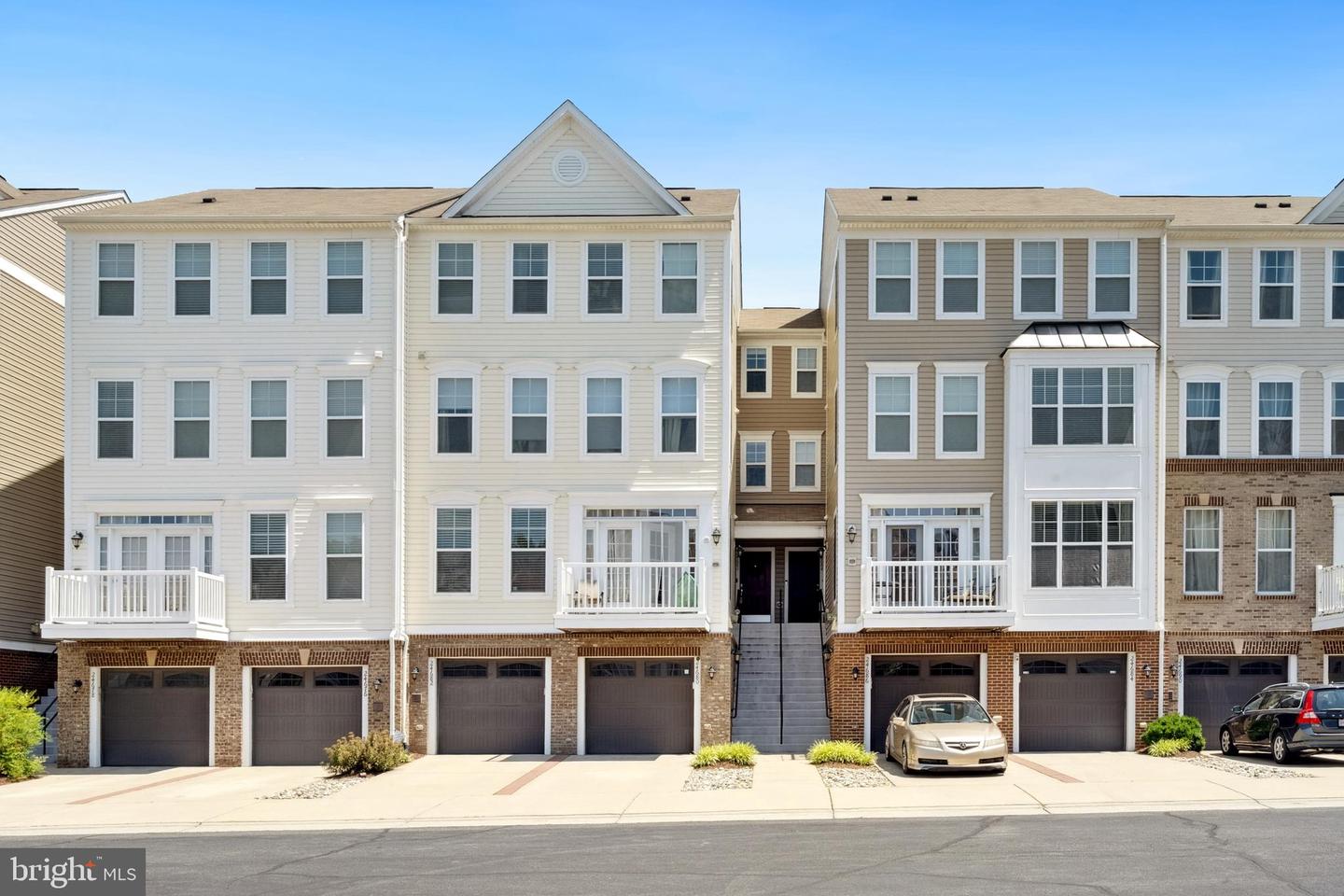 24682 CARIBOU SQ, ALDIE, Virginia 20105, 3 Bedrooms Bedrooms, ,2 BathroomsBathrooms,Residential,For sale,24682 CARIBOU SQ,VALO2098806 MLS # VALO2098806