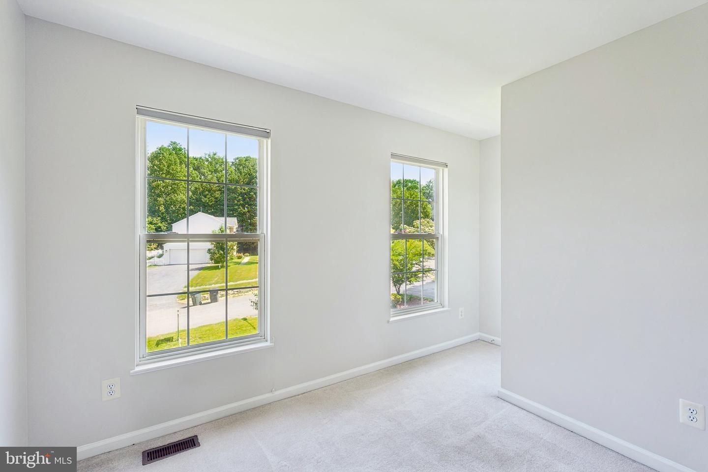 15344 BALD EAGLE LN, WOODBRIDGE, Virginia 22191, 4 Bedrooms Bedrooms, ,3 BathroomsBathrooms,Residential,For sale,15344 BALD EAGLE LN,VAPW2096350 MLS # VAPW2096350
