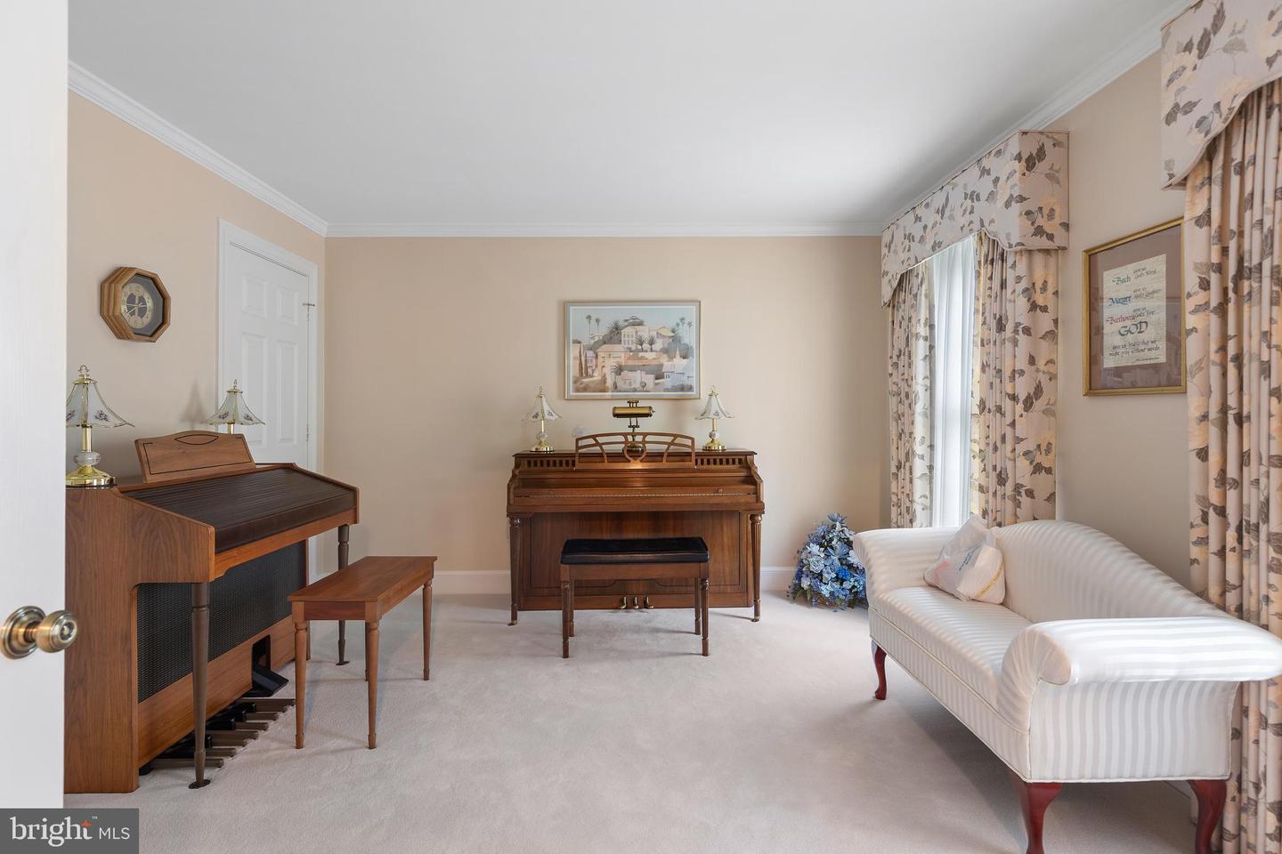 8508 ARDFOUR LN, ANNANDALE, Virginia 22003, 6 Bedrooms Bedrooms, ,4 BathroomsBathrooms,Residential,For sale,8508 ARDFOUR LN,VAFX2245758 MLS # VAFX2245758