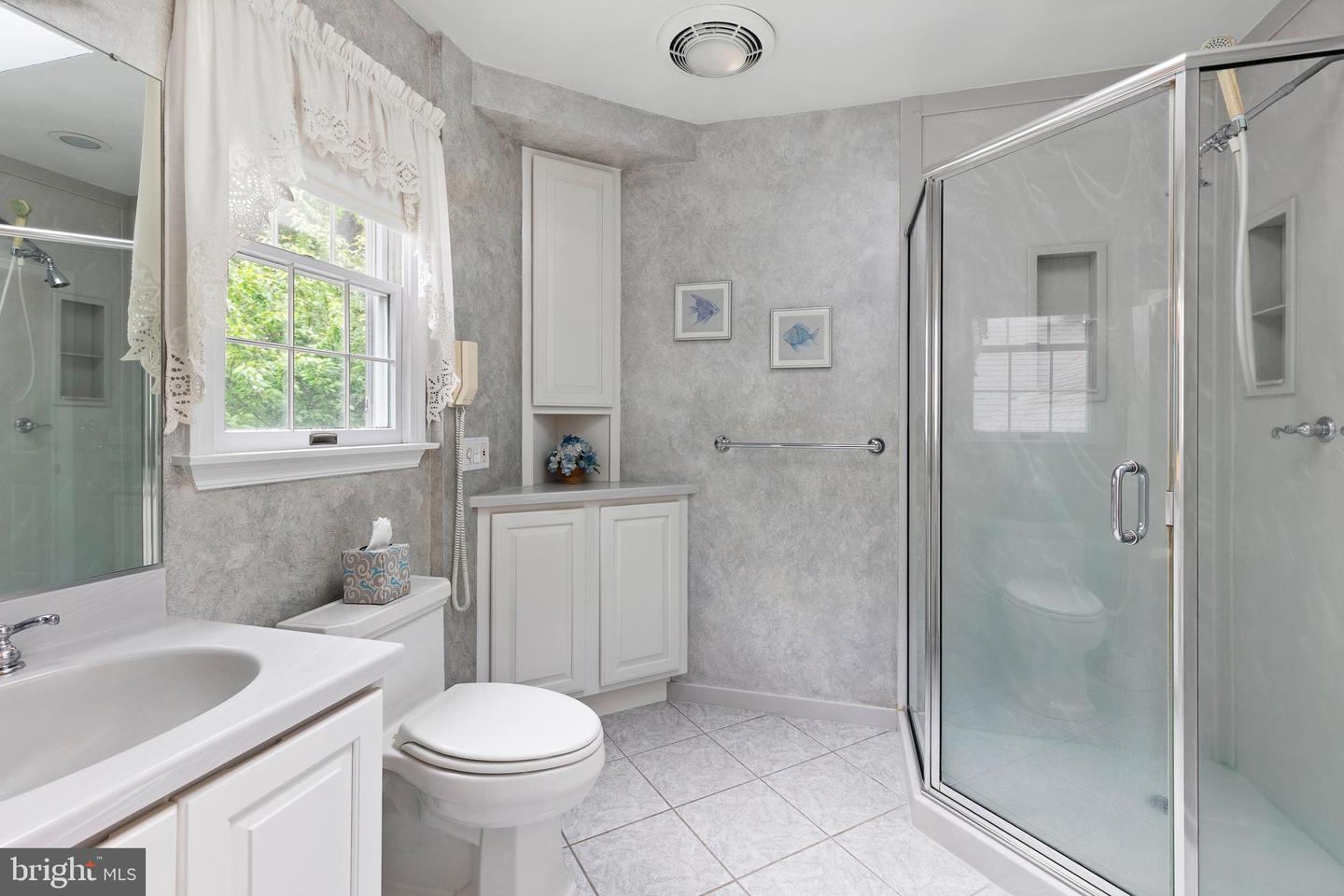 8508 ARDFOUR LN, ANNANDALE, Virginia 22003, 6 Bedrooms Bedrooms, ,4 BathroomsBathrooms,Residential,For sale,8508 ARDFOUR LN,VAFX2245758 MLS # VAFX2245758