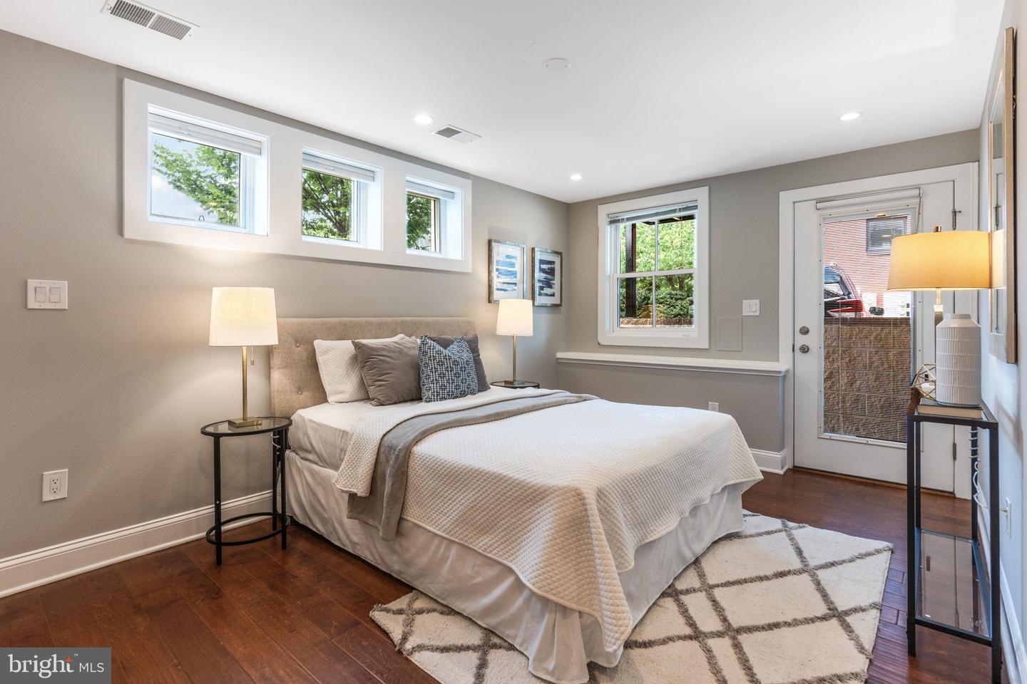 400 21ST ST NE #1, WASHINGTON, District Of Columbia 20002, 2 Bedrooms Bedrooms, ,2 BathroomsBathrooms,Residential,For sale,400 21ST ST NE #1,DCDC2204550 MLS # DCDC2204550