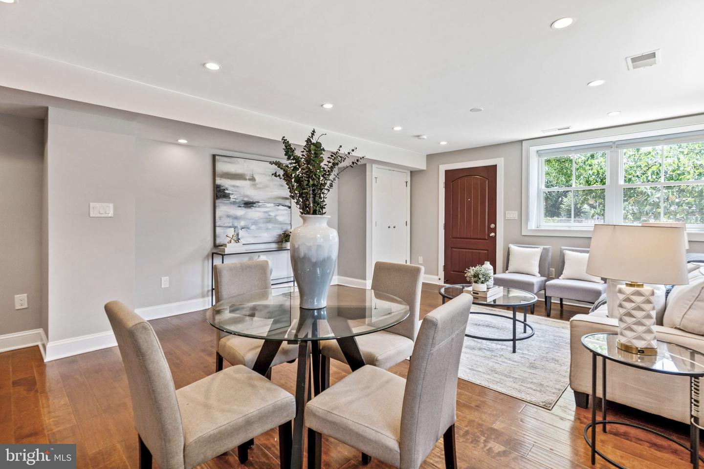 400 21ST ST NE #1, WASHINGTON, District Of Columbia 20002, 2 Bedrooms Bedrooms, ,2 BathroomsBathrooms,Residential,For sale,400 21ST ST NE #1,DCDC2204550 MLS # DCDC2204550