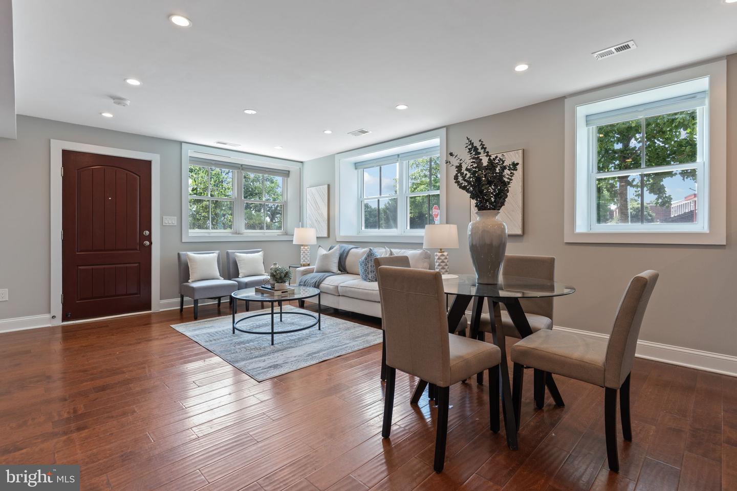 400 21ST ST NE #1, WASHINGTON, District Of Columbia 20002, 2 Bedrooms Bedrooms, ,2 BathroomsBathrooms,Residential,For sale,400 21ST ST NE #1,DCDC2204550 MLS # DCDC2204550