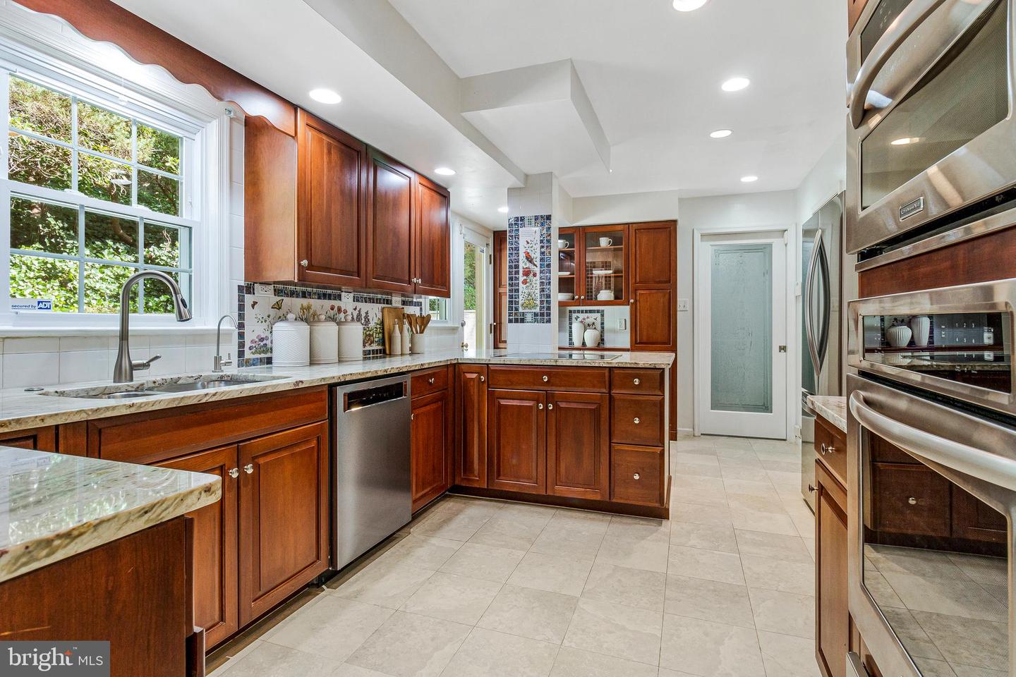 1519 N CHAMBLISS ST, ALEXANDRIA, Virginia 22312, 4 Bedrooms Bedrooms, ,3 BathroomsBathrooms,Residential,For sale,1519 N CHAMBLISS ST,VAAX2046250 MLS # VAAX2046250