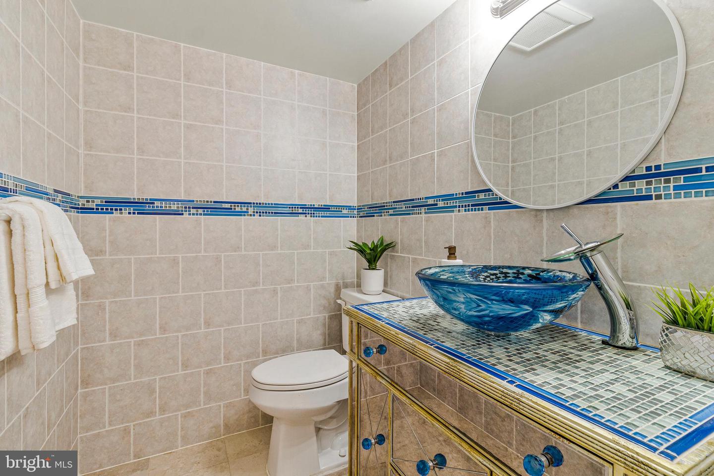 1519 N CHAMBLISS ST, ALEXANDRIA, Virginia 22312, 4 Bedrooms Bedrooms, ,3 BathroomsBathrooms,Residential,For sale,1519 N CHAMBLISS ST,VAAX2046250 MLS # VAAX2046250