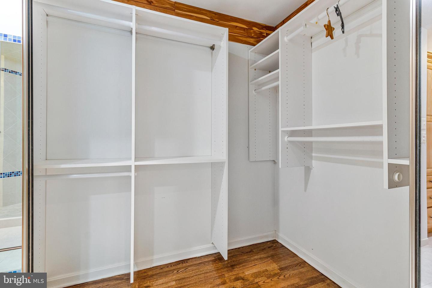 1519 N CHAMBLISS ST, ALEXANDRIA, Virginia 22312, 4 Bedrooms Bedrooms, ,3 BathroomsBathrooms,Residential,For sale,1519 N CHAMBLISS ST,VAAX2046250 MLS # VAAX2046250