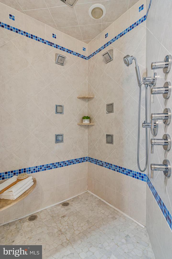 1519 N CHAMBLISS ST, ALEXANDRIA, Virginia 22312, 4 Bedrooms Bedrooms, ,3 BathroomsBathrooms,Residential,For sale,1519 N CHAMBLISS ST,VAAX2046250 MLS # VAAX2046250