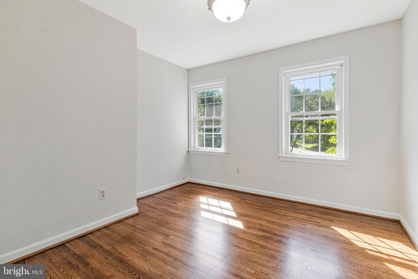 1519 N CHAMBLISS ST, ALEXANDRIA, Virginia 22312, 4 Bedrooms Bedrooms, ,3 BathroomsBathrooms,Residential,For sale,1519 N CHAMBLISS ST,VAAX2046250 MLS # VAAX2046250