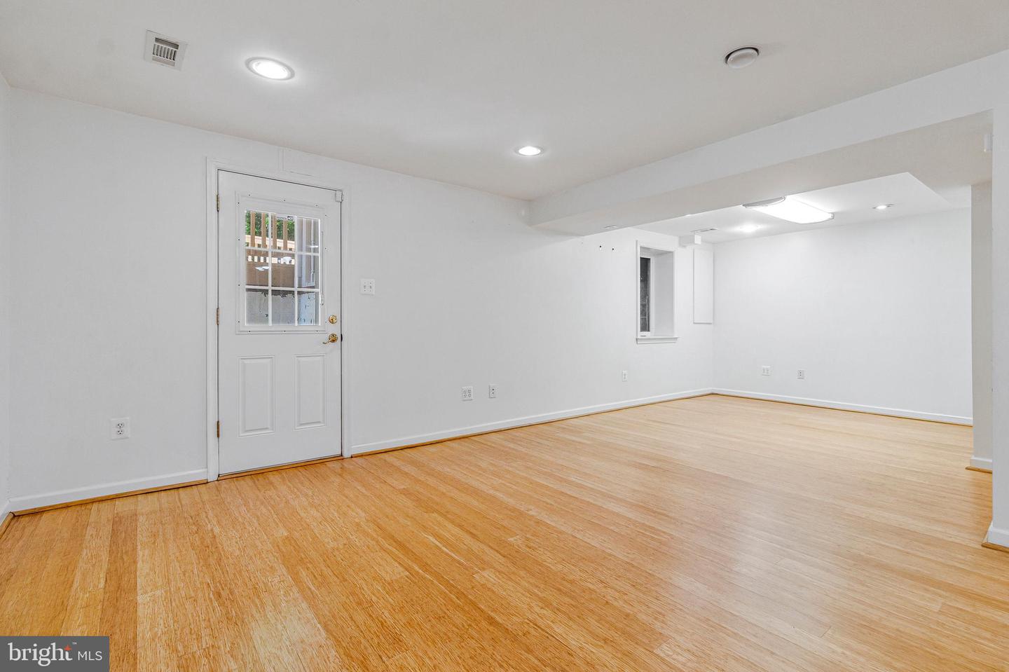 1519 N CHAMBLISS ST, ALEXANDRIA, Virginia 22312, 4 Bedrooms Bedrooms, ,3 BathroomsBathrooms,Residential,For sale,1519 N CHAMBLISS ST,VAAX2046250 MLS # VAAX2046250