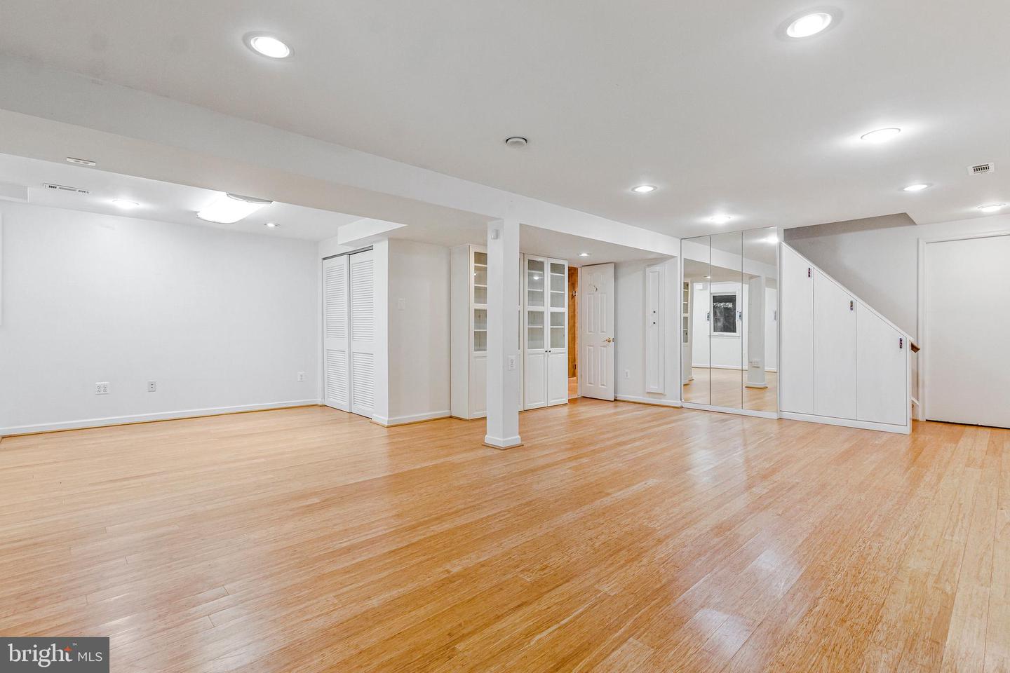 1519 N CHAMBLISS ST, ALEXANDRIA, Virginia 22312, 4 Bedrooms Bedrooms, ,3 BathroomsBathrooms,Residential,For sale,1519 N CHAMBLISS ST,VAAX2046250 MLS # VAAX2046250