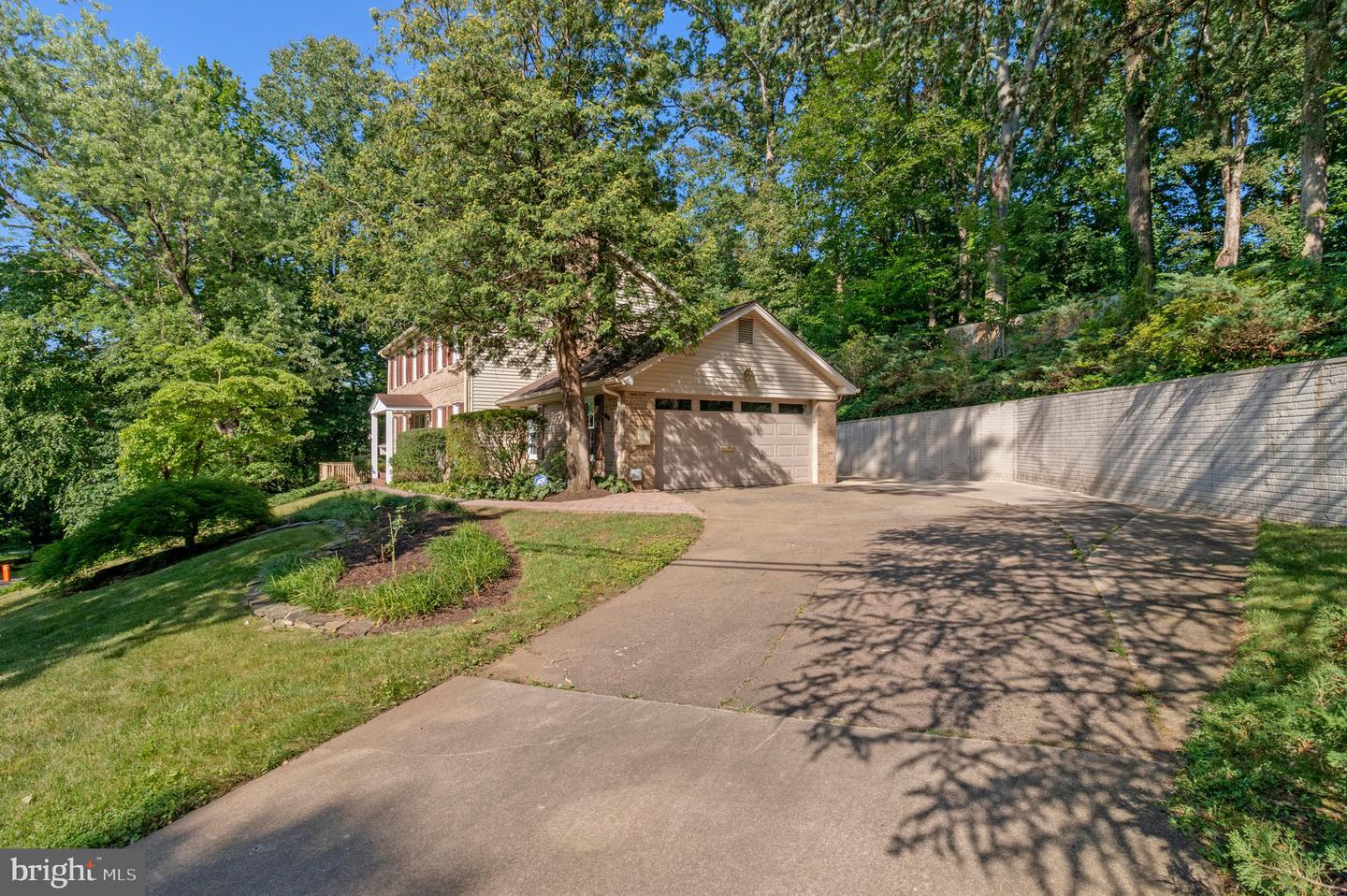 1519 N CHAMBLISS ST, ALEXANDRIA, Virginia 22312, 4 Bedrooms Bedrooms, ,3 BathroomsBathrooms,Residential,For sale,1519 N CHAMBLISS ST,VAAX2046250 MLS # VAAX2046250