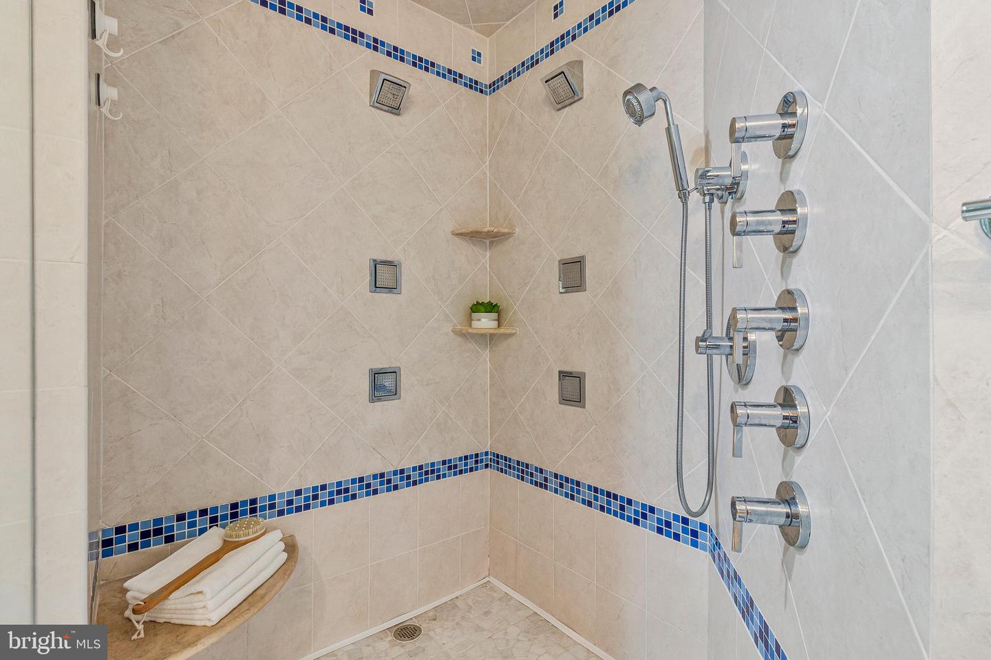 1519 N CHAMBLISS ST, ALEXANDRIA, Virginia 22312, 4 Bedrooms Bedrooms, ,3 BathroomsBathrooms,Residential,For sale,1519 N CHAMBLISS ST,VAAX2046250 MLS # VAAX2046250