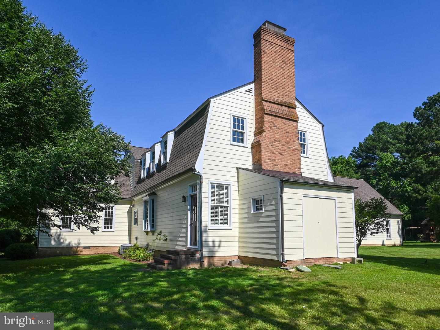 4200 MAPLE TREE CT, ALEXANDRIA, Virginia 22304, 4 Bedrooms Bedrooms, 17 Rooms Rooms,3 BathroomsBathrooms,Residential,For sale,4200 MAPLE TREE CT,VAAX2046276 MLS # VAAX2046276