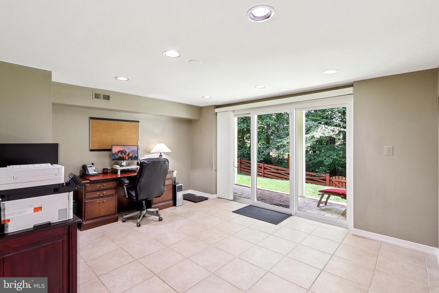 20877 CHANNEL CT, STERLING, Virginia 20165, 3 Bedrooms Bedrooms, ,4 BathroomsBathrooms,Residential,For sale,20877 CHANNEL CT,VALO2099140 MLS # VALO2099140