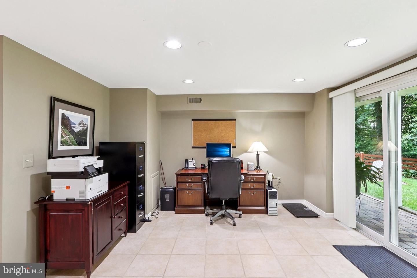 20877 CHANNEL CT, STERLING, Virginia 20165, 3 Bedrooms Bedrooms, ,4 BathroomsBathrooms,Residential,For sale,20877 CHANNEL CT,VALO2099140 MLS # VALO2099140