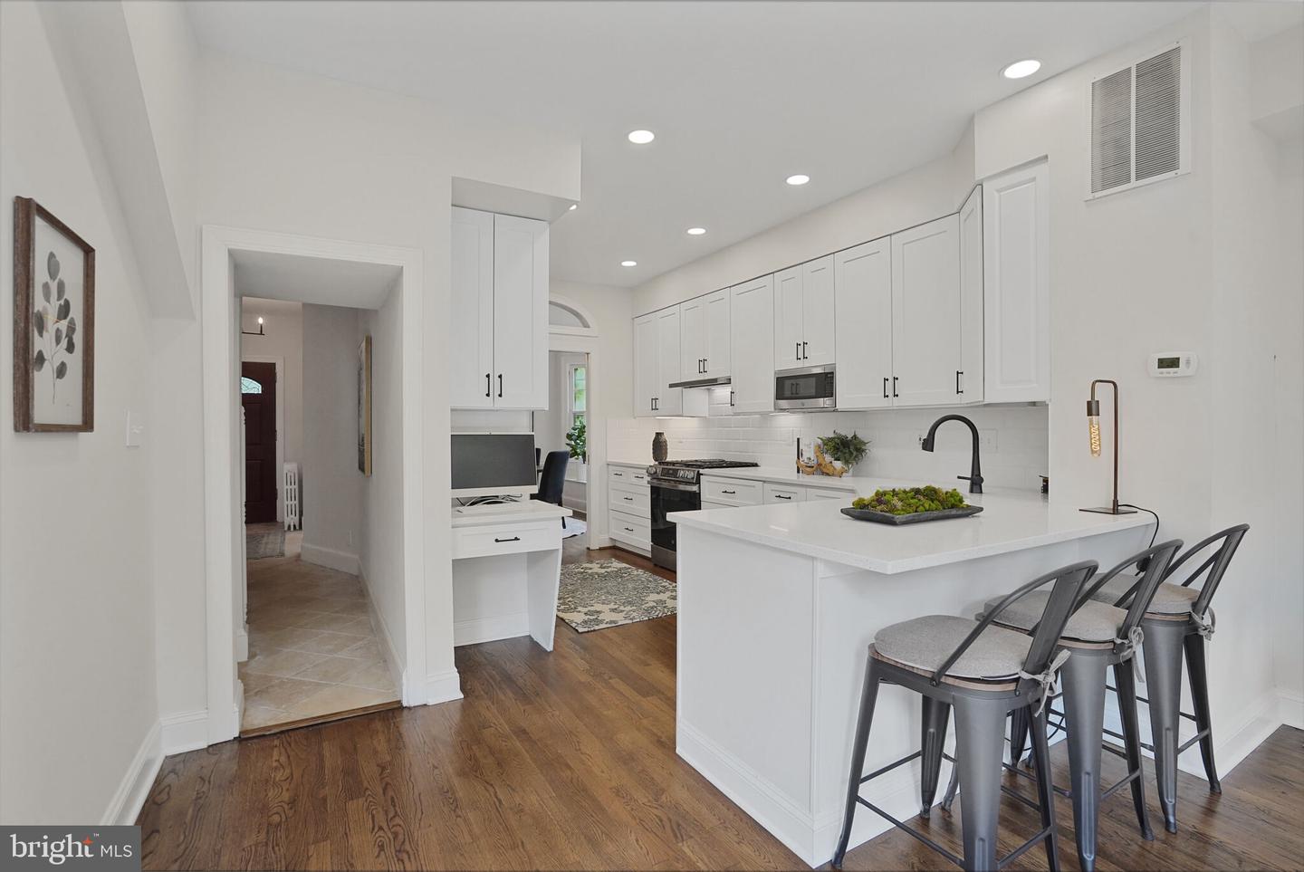 5431 32ND ST NW, WASHINGTON, District Of Columbia 20015, 4 Bedrooms Bedrooms, ,3 BathroomsBathrooms,Residential,For sale,5431 32ND ST NW,DCDC2204960 MLS # DCDC2204960