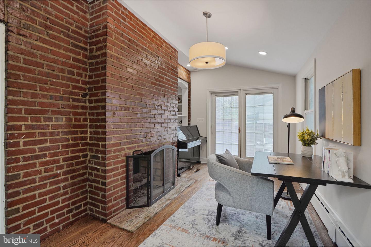 5431 32ND ST NW, WASHINGTON, District Of Columbia 20015, 4 Bedrooms Bedrooms, ,3 BathroomsBathrooms,Residential,For sale,5431 32ND ST NW,DCDC2204960 MLS # DCDC2204960