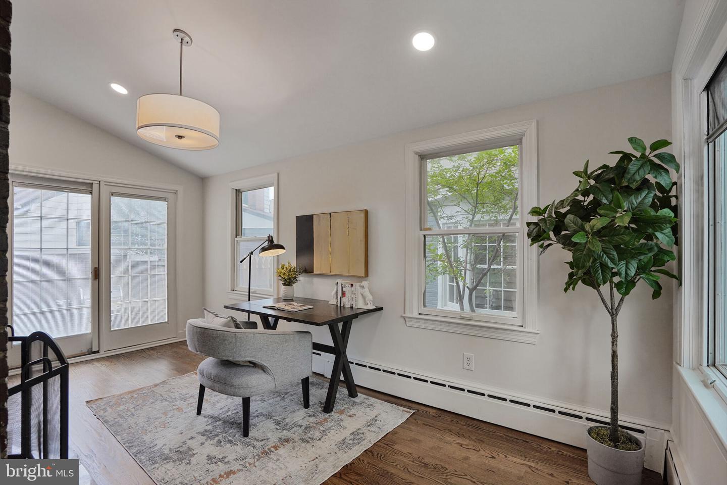 5431 32ND ST NW, WASHINGTON, District Of Columbia 20015, 4 Bedrooms Bedrooms, ,3 BathroomsBathrooms,Residential,For sale,5431 32ND ST NW,DCDC2204960 MLS # DCDC2204960
