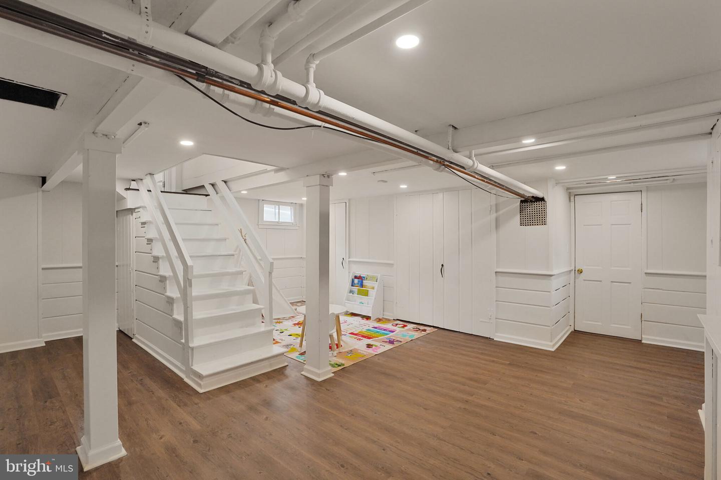 5431 32ND ST NW, WASHINGTON, District Of Columbia 20015, 4 Bedrooms Bedrooms, ,3 BathroomsBathrooms,Residential,For sale,5431 32ND ST NW,DCDC2204960 MLS # DCDC2204960