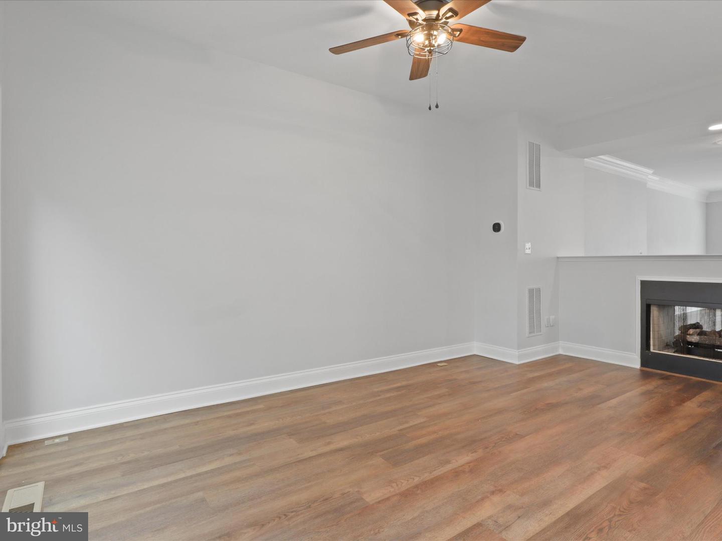 2132 CAPSTONE CIR, HERNDON, Virginia 20170, 3 Bedrooms Bedrooms, 10 Rooms Rooms,2 BathroomsBathrooms,Residential,For sale,2132 CAPSTONE CIR,VAFX2246604 MLS # VAFX2246604