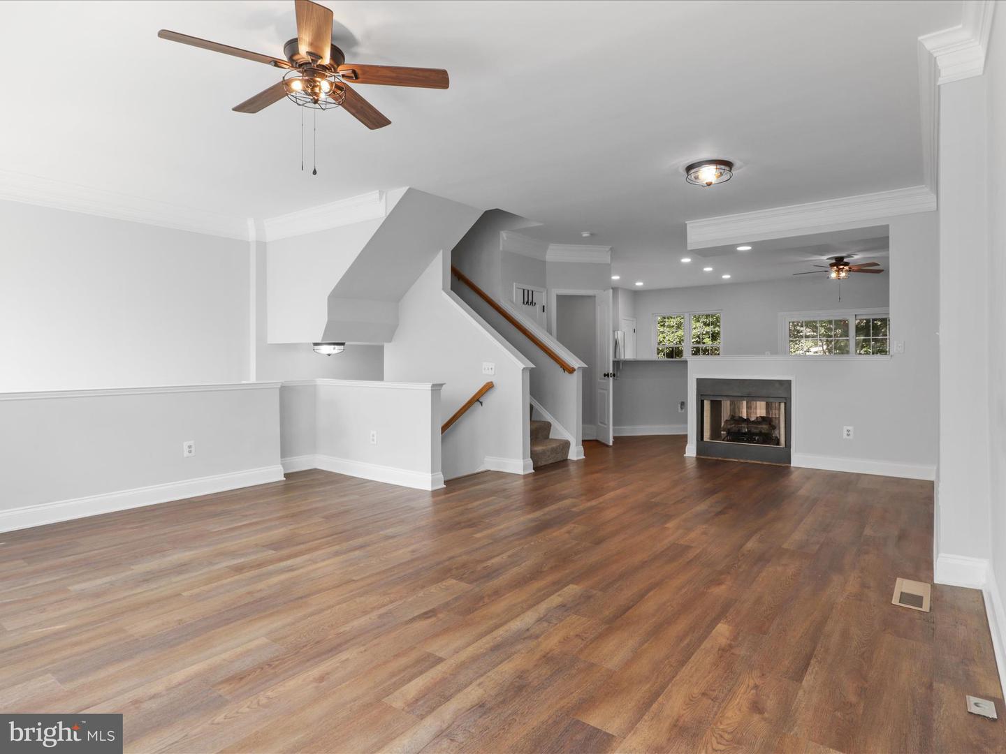 2132 CAPSTONE CIR, HERNDON, Virginia 20170, 3 Bedrooms Bedrooms, 10 Rooms Rooms,2 BathroomsBathrooms,Residential,For sale,2132 CAPSTONE CIR,VAFX2246604 MLS # VAFX2246604