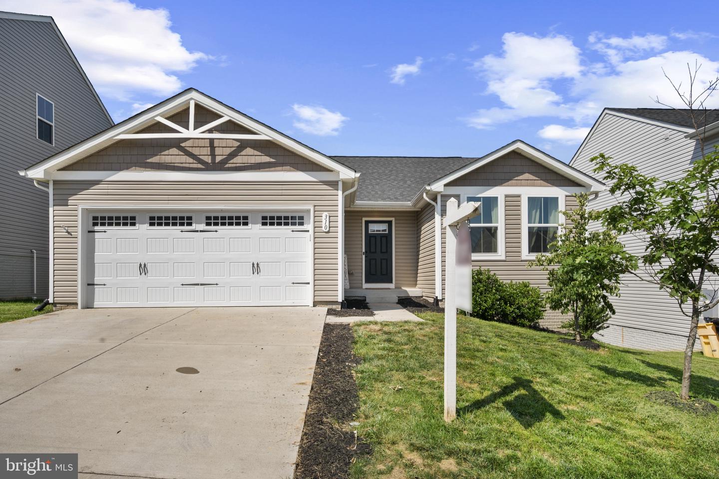 310 COVILLE ST, MIDDLETOWN, Virginia 22645, 3 Bedrooms Bedrooms, ,2 BathroomsBathrooms,Residential,For sale,310 COVILLE ST,VAFV2034792 MLS # VAFV2034792