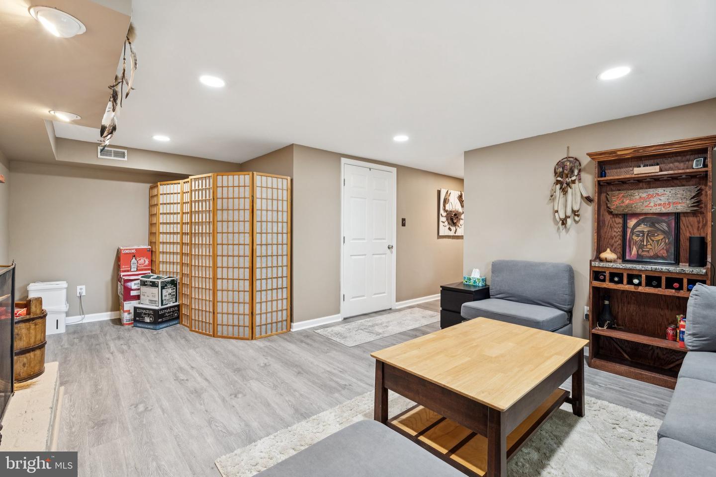 20 S JAMES ST, HAMILTON, Virginia 20158, 4 Bedrooms Bedrooms, ,3 BathroomsBathrooms,Residential,For sale,20 S JAMES ST,VALO2099244 MLS # VALO2099244