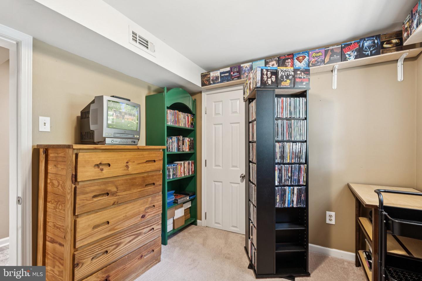 20 S JAMES ST, HAMILTON, Virginia 20158, 4 Bedrooms Bedrooms, ,3 BathroomsBathrooms,Residential,For sale,20 S JAMES ST,VALO2099244 MLS # VALO2099244
