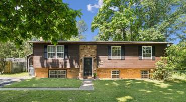 20 S JAMES ST, HAMILTON, Virginia 20158, 4 Bedrooms Bedrooms, ,3 BathroomsBathrooms,Residential,For sale,20 S JAMES ST,VALO2099244 MLS # VALO2099244