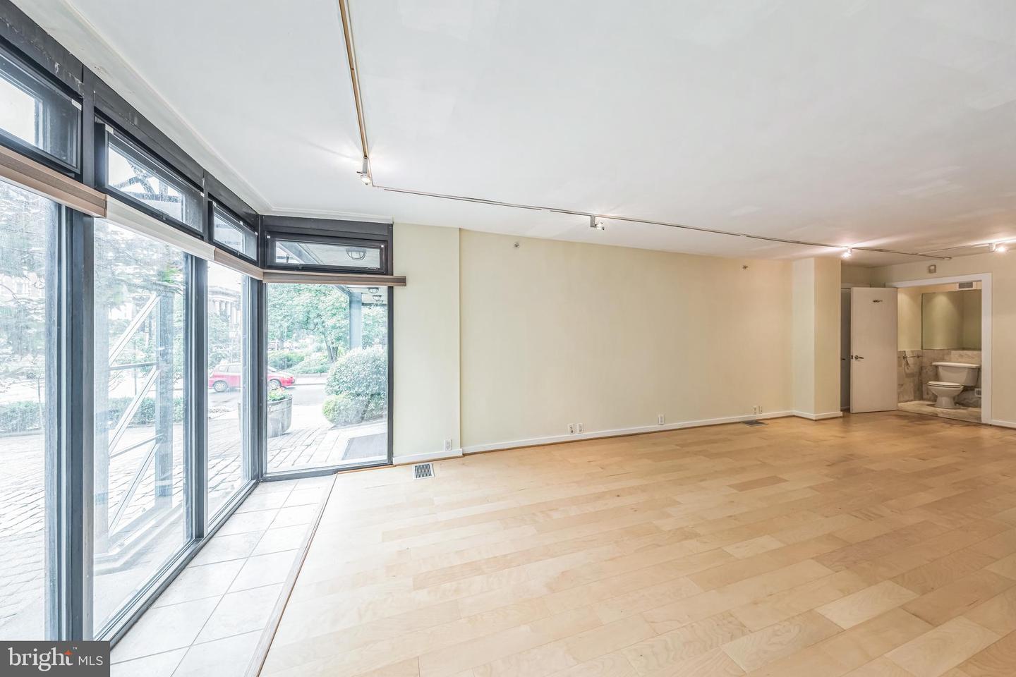 1520 16TH ST NW #101, WASHINGTON, District Of Columbia 20036, ,1 BathroomBathrooms,Residential,For sale,1520 16TH ST NW #101,DCDC2205104 MLS # DCDC2205104