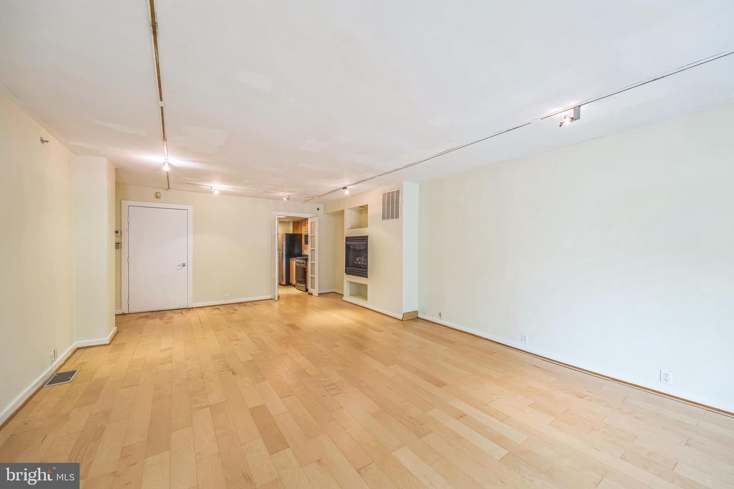 1520 16TH ST NW #101, WASHINGTON, District Of Columbia 20036, ,1 BathroomBathrooms,Residential,For sale,1520 16TH ST NW #101,DCDC2205104 MLS # DCDC2205104